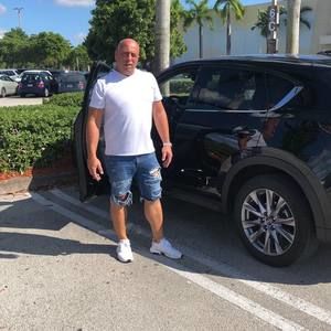 Meet your Posher, Raul